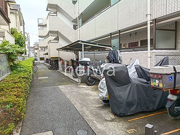 【駐輪場・バイク置場】