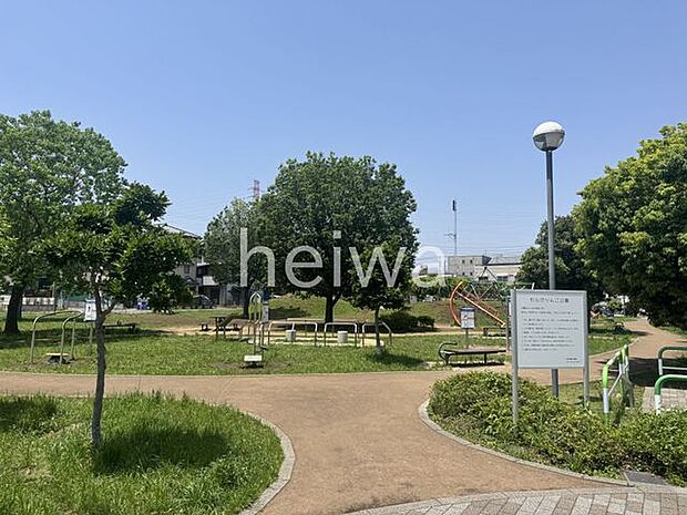 わらびりんご公園 徒歩6分。 470m