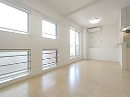 JR中央線 八王子駅 バス22分 一本松下車 徒歩5分の賃貸アパート 2階1LDKのリビング/ダイニング