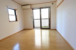 多摩都市モノレール 松が谷駅 徒歩16分の賃貸アパート 2階1Kのリビング/ダイニング