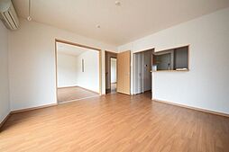 JR中央線 西八王子駅 徒歩20分の賃貸アパート 2階2LDKのリビング/ダイニング