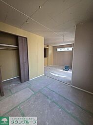 セレスティア西綾瀬 1階2LDKのリビング/ダイニング