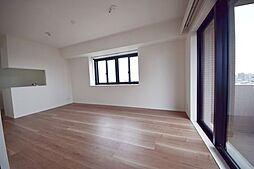 コンフォリア赤羽岩淵 9階1SLDKのリビング/ダイニング