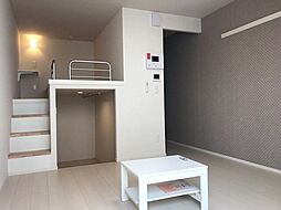 ミランダルーチェIII 2階ワンルームのリビング/ダイニング