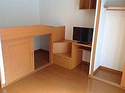 東急東横線 新丸子駅 徒歩16分の賃貸マンション 3階1Kのリビング/ダイニング