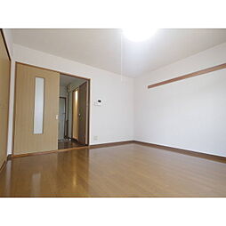 サープラスＷｉｎｇ 1階1Kのリビング/ダイニング