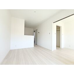 クレスト諏訪形 2階1LDKのリビング/ダイニング