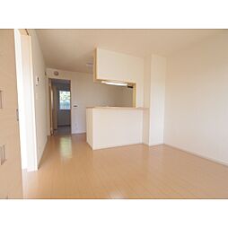 フォレストヒル 1階1LDKのリビング/ダイニング