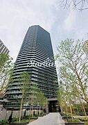 品川駅より徒歩10分 43階 築18年5ヶ月の賃貸物件