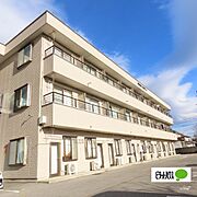 滋野駅より徒歩19分 築28年4ヶ月 3階建の賃貸物件
