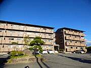 田中駅より徒歩38分 築23年5ヶ月 4階建の賃貸物件