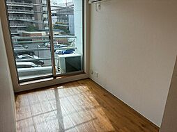 テラス・カメアリ 303 3階ワンルームのリビング/ダイニング