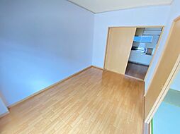 エステートピアエース 102 2階2DKのリビング/ダイニング