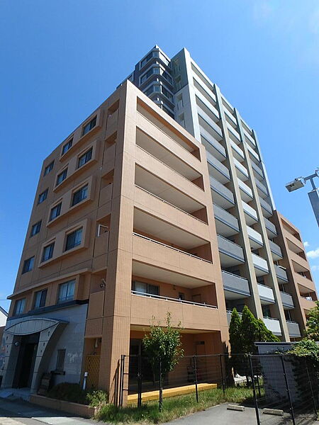 apartment 秋田県秋田市下新城中野字琵琶沼２５８番地３