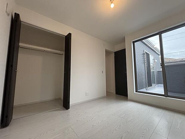 ベッドルーム5.5J内クローゼット