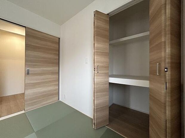 和室4.5帖内収納