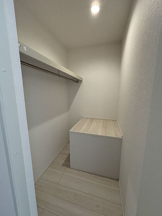 洋室約6.75帖内