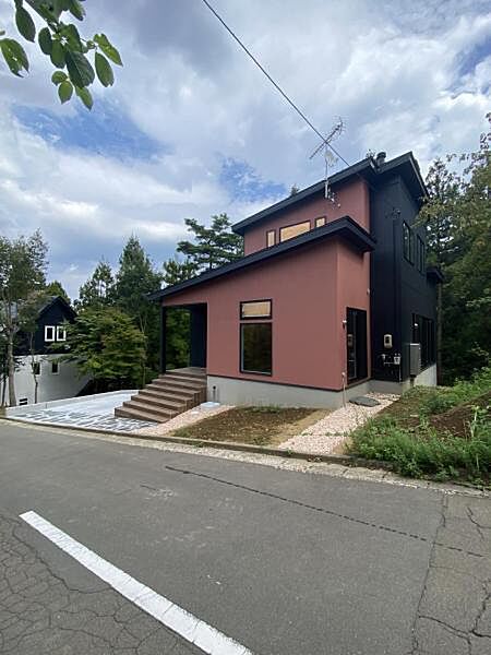 detached 宮城県刈田郡蔵王町遠刈田温泉字八山
地図を見る