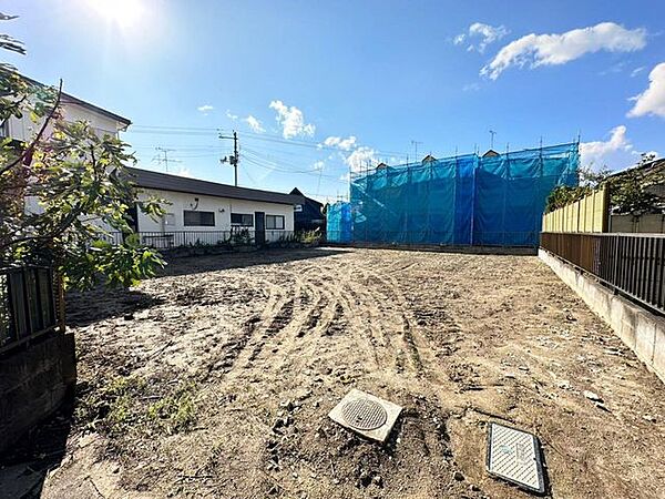 約63坪の広々とした整形地！建築条件ありませんのでお好きなハウスメーカーで建てられます！