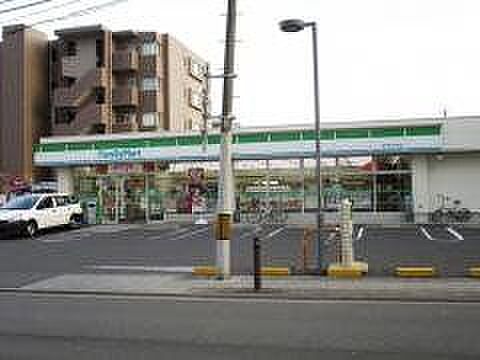 コンビニ ファミリーマート 田子一丁目店（徒歩7分）・利便性の高い立地 493m