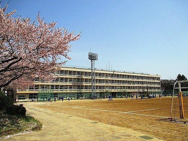 七北田中学校 540m