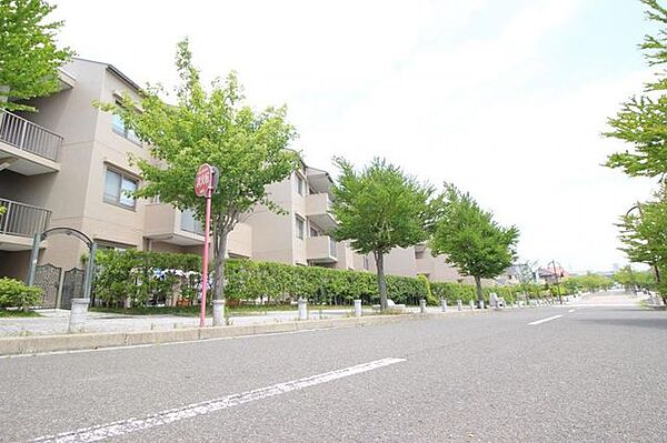 季節の移ろいを身近に感じる、自然豊かな住宅地