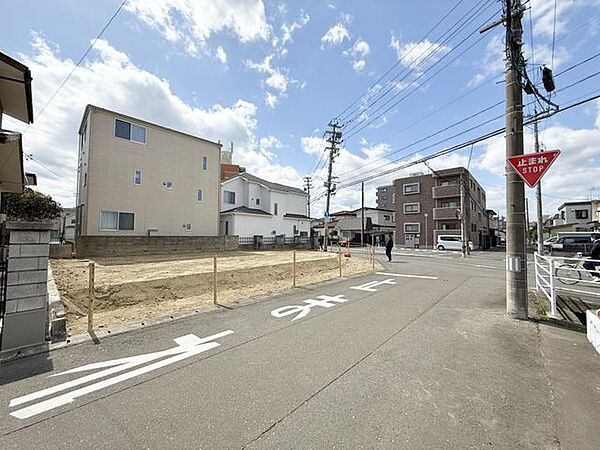 角地で開放感あふれる56.7坪の敷地！