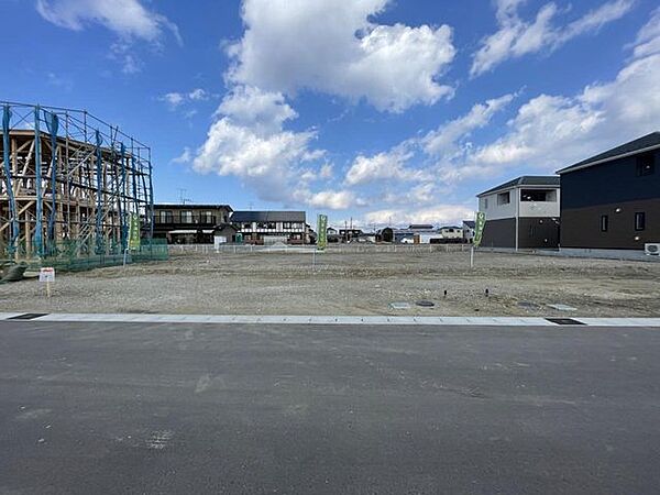 《現地写真》前面道路は6ｍ+＊