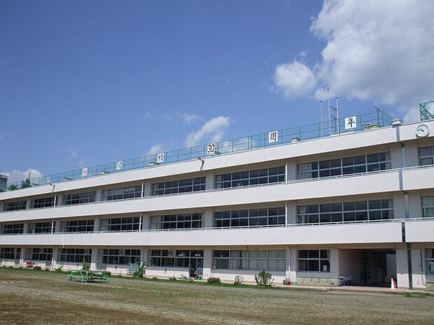 仙台市立泉ケ丘小学校 徒歩13分。 1030m