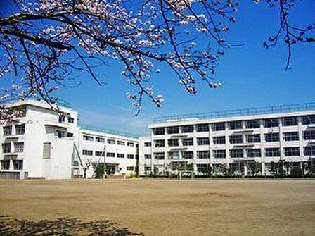 仙台市立南小泉中学校 徒歩8分。 630m