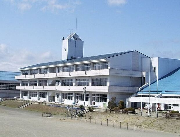 利府町立しらかし台小学校 徒歩6分。 470m
