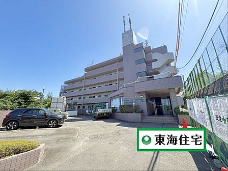 落ち着いた住環境に佇む「ロイヤルパレス東仙台」