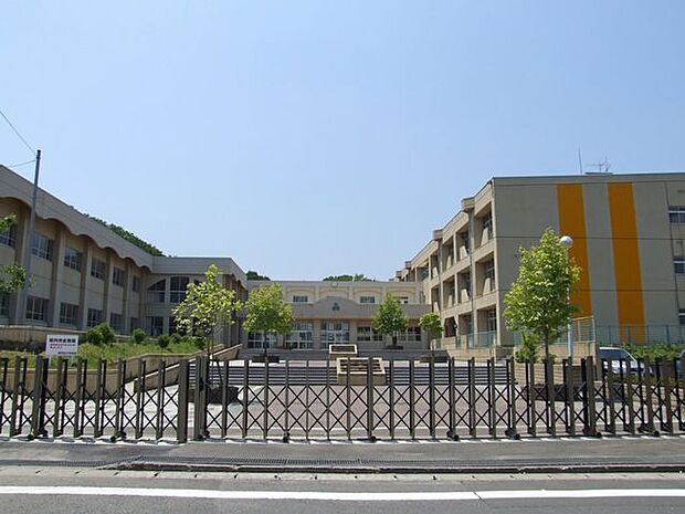 仙台市立南中山小学校 徒歩15分。 1150m