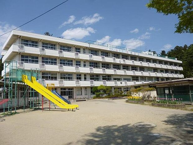 仙台市立枡江小学校 徒歩11分。 860m