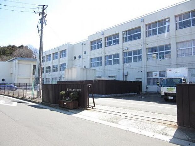 富谷市立富ケ丘小学校 徒歩14分。 1080m