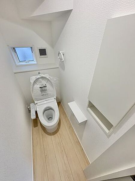 トイレを拡大表示