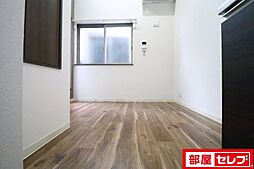 ARMY I 1階1Kのリビング/ダイニング