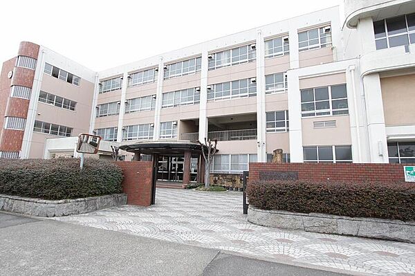 画像23:名古屋市立南陽東中学校 506m