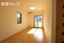 アイランド・ヴィレッジII 1階1LDKのリビング/ダイニング