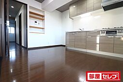 コンフォート六番 3階2DKのリビング/ダイニング