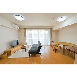 ソーラスフロント富船 2階2LDKのリビング/ダイニング