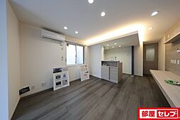 マリポーサ高畑A 3階1LDKのリビング/ダイニング