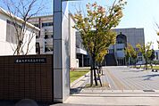 私立名城大学附属高校 696m
