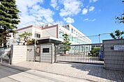 名古屋市立日比津小学校 501m