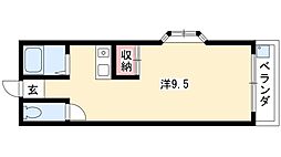 シャリエ中村 2階