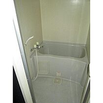 ロイヤル六番  ｜ 愛知県名古屋市熱田区六番1丁目8-4（賃貸アパート1K・2階・20.28㎡） その4