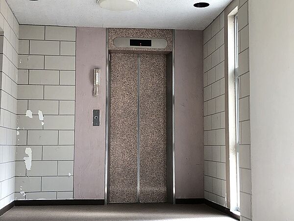 エレベーター