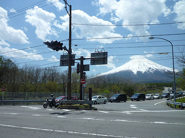 山中湖ＩＣまで（3800m）