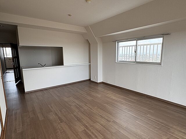 室内 中古マンション　スカイハイツ甚目寺　L棟　TO 11階/１１０５