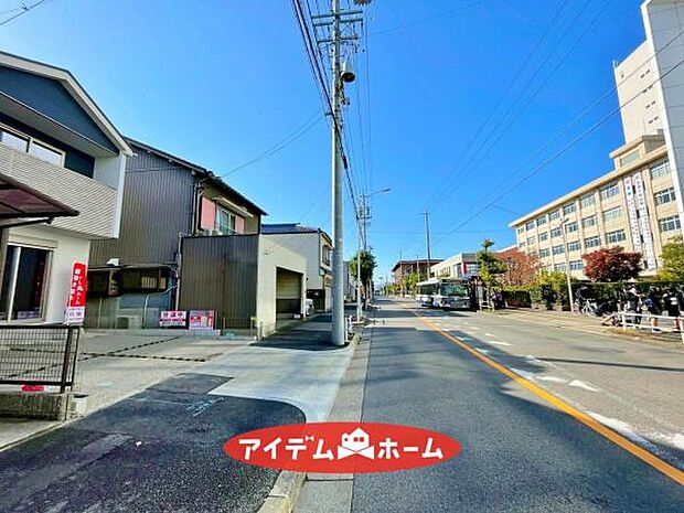 ●○前面道路写真○● 平日のご案内も可能です!